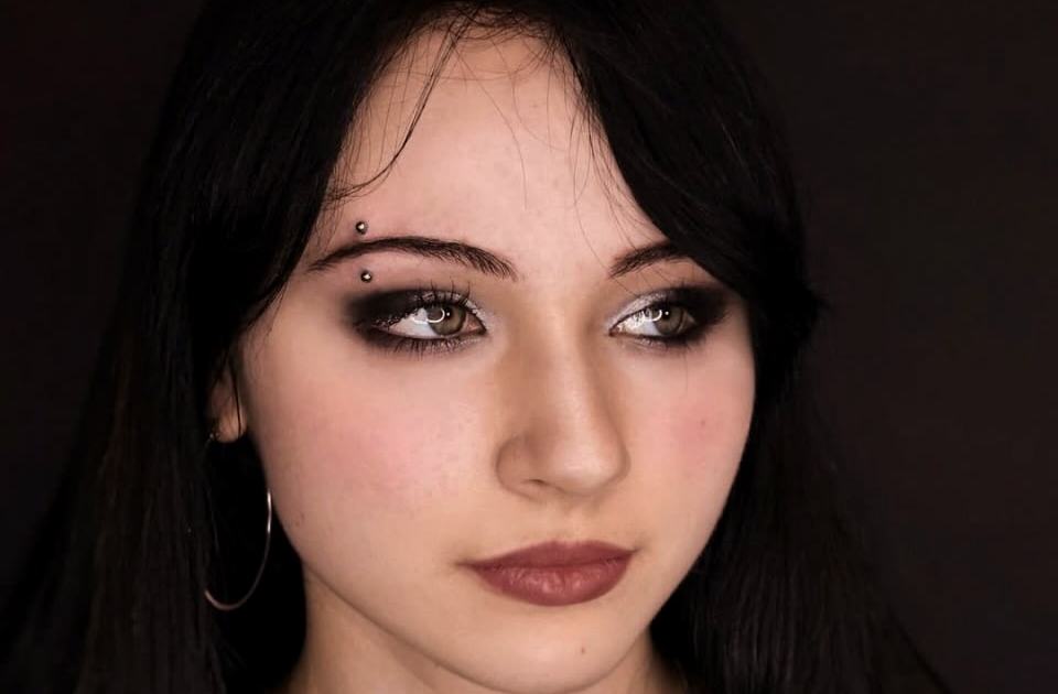 Eyebrow piercing