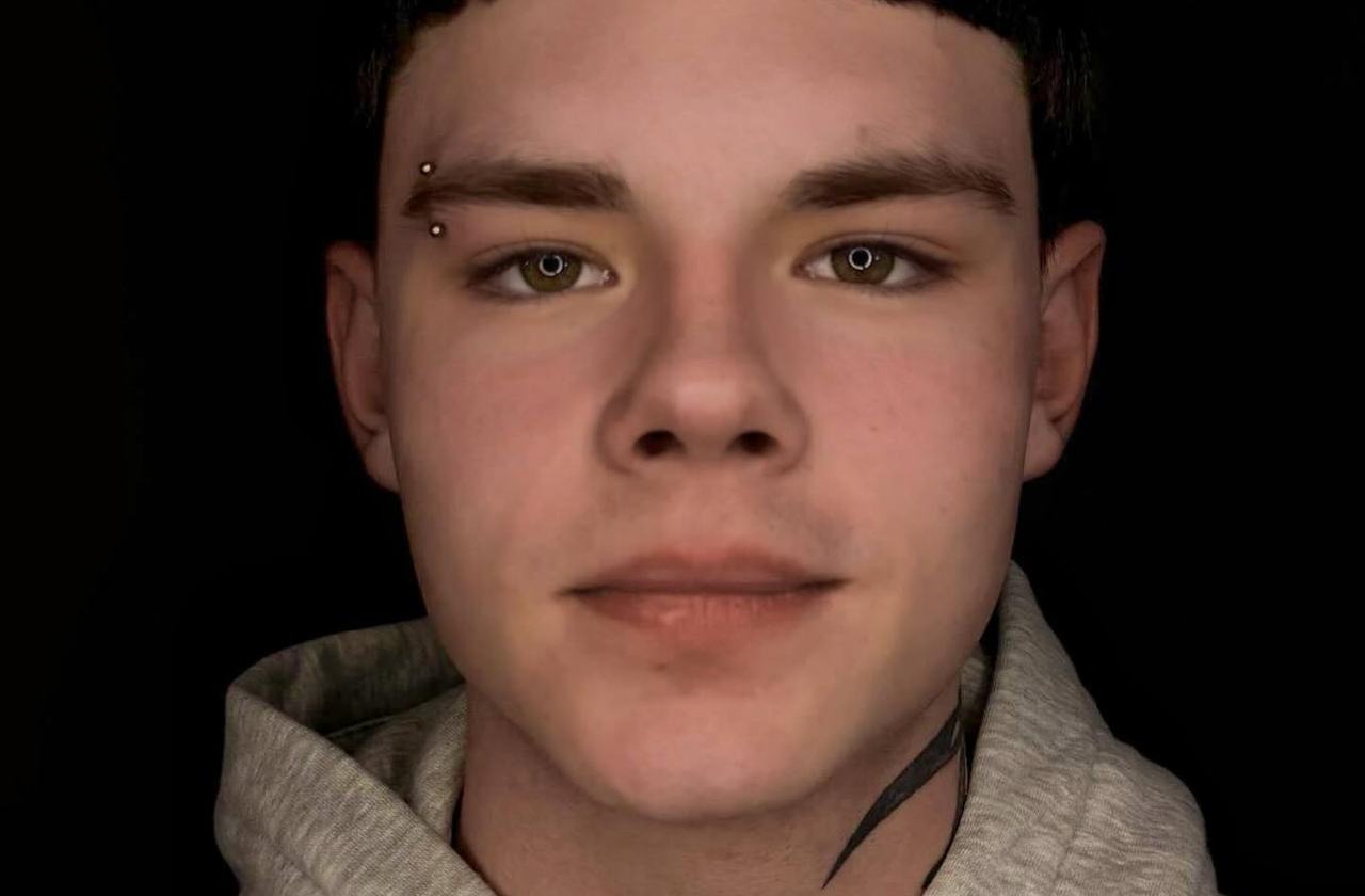 Eyebrow piercing