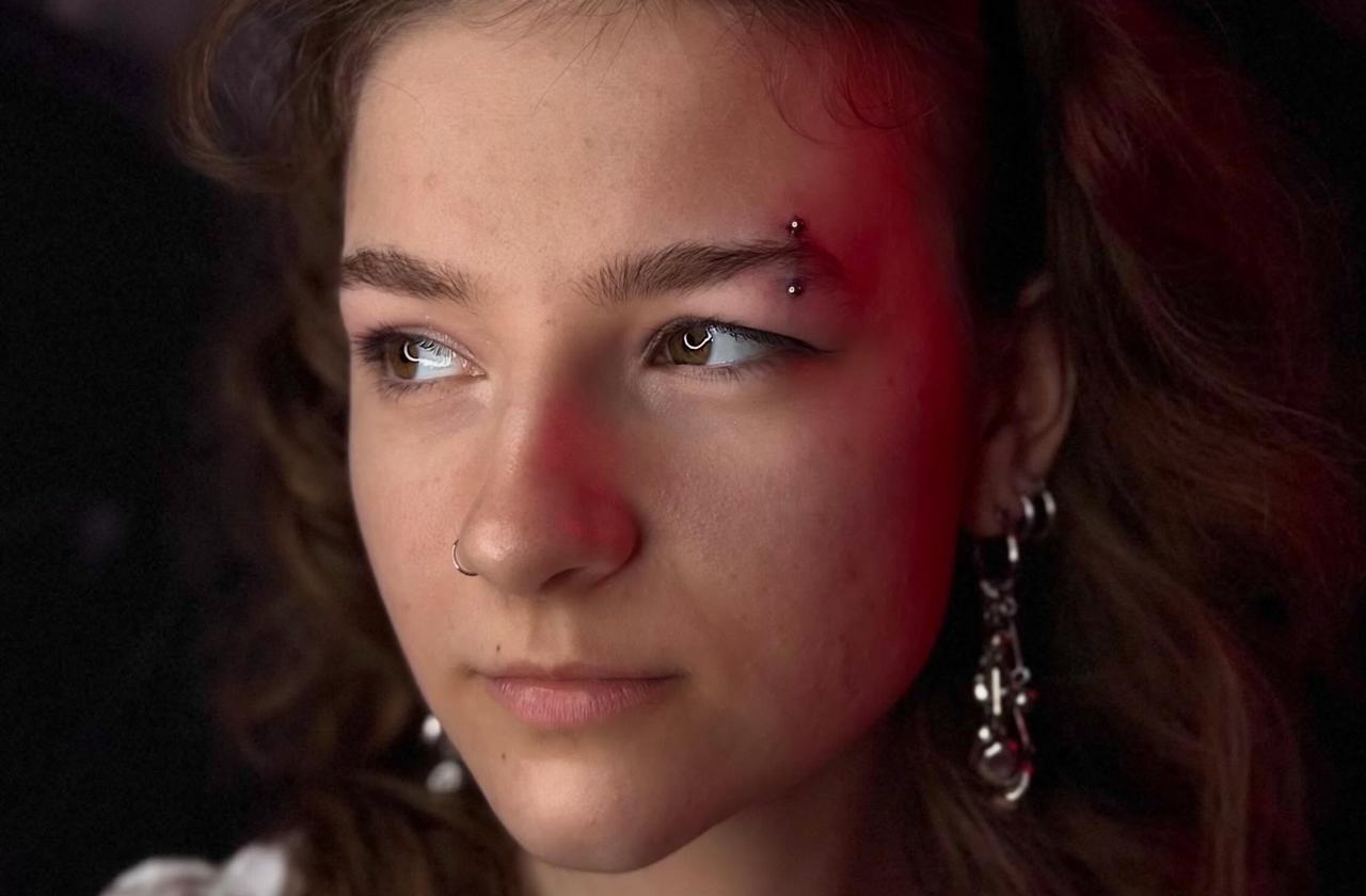Eyebrow piercing