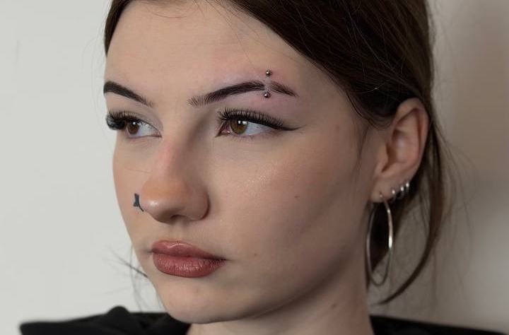 Eyebrow piercing