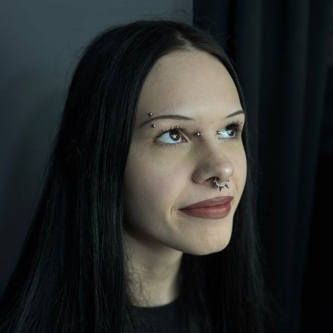 Eyebrow piercing and septum piercing — a sharp, expressive combination that adds symmetry and character to the face. The jewellery was placed with precision, using sterile technique and a healing-friendly approach.