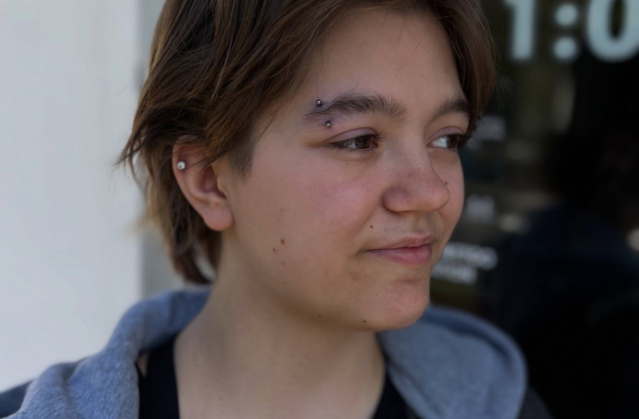 Eyebrow piercing